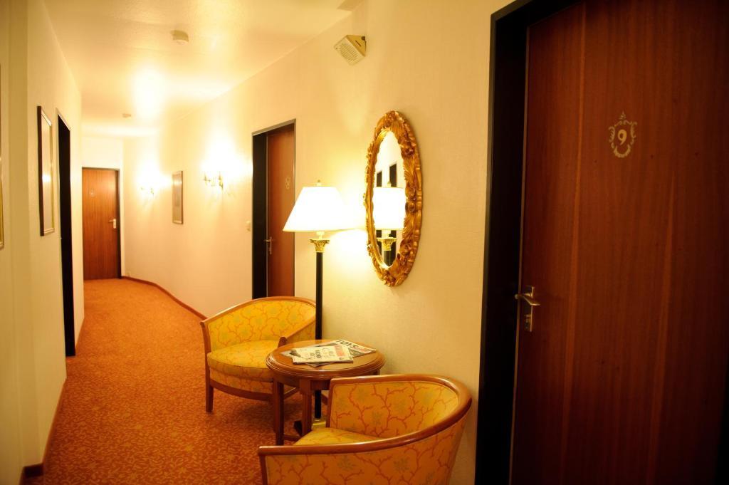 Hotel Silberhorn Эрланген Экстерьер фото